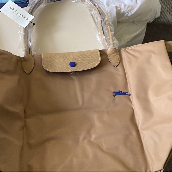 Longchamp BRAND NEW large tote bags. I purchased these and never unpacked them. - Picture 5 of 6